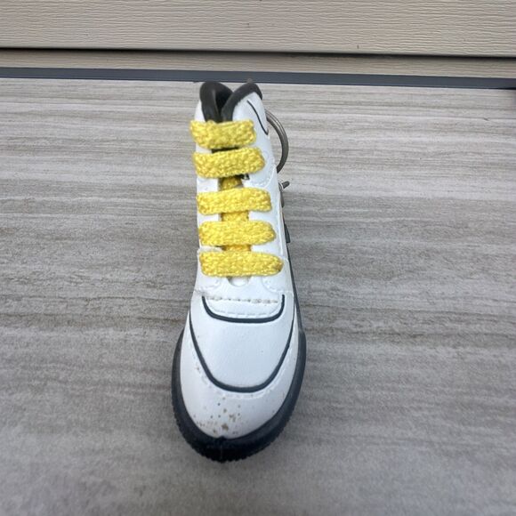 Pittsburgh Steelers Sneaker Shoe Key Chain Christmas Tree Ornament - Picture 4 of 5